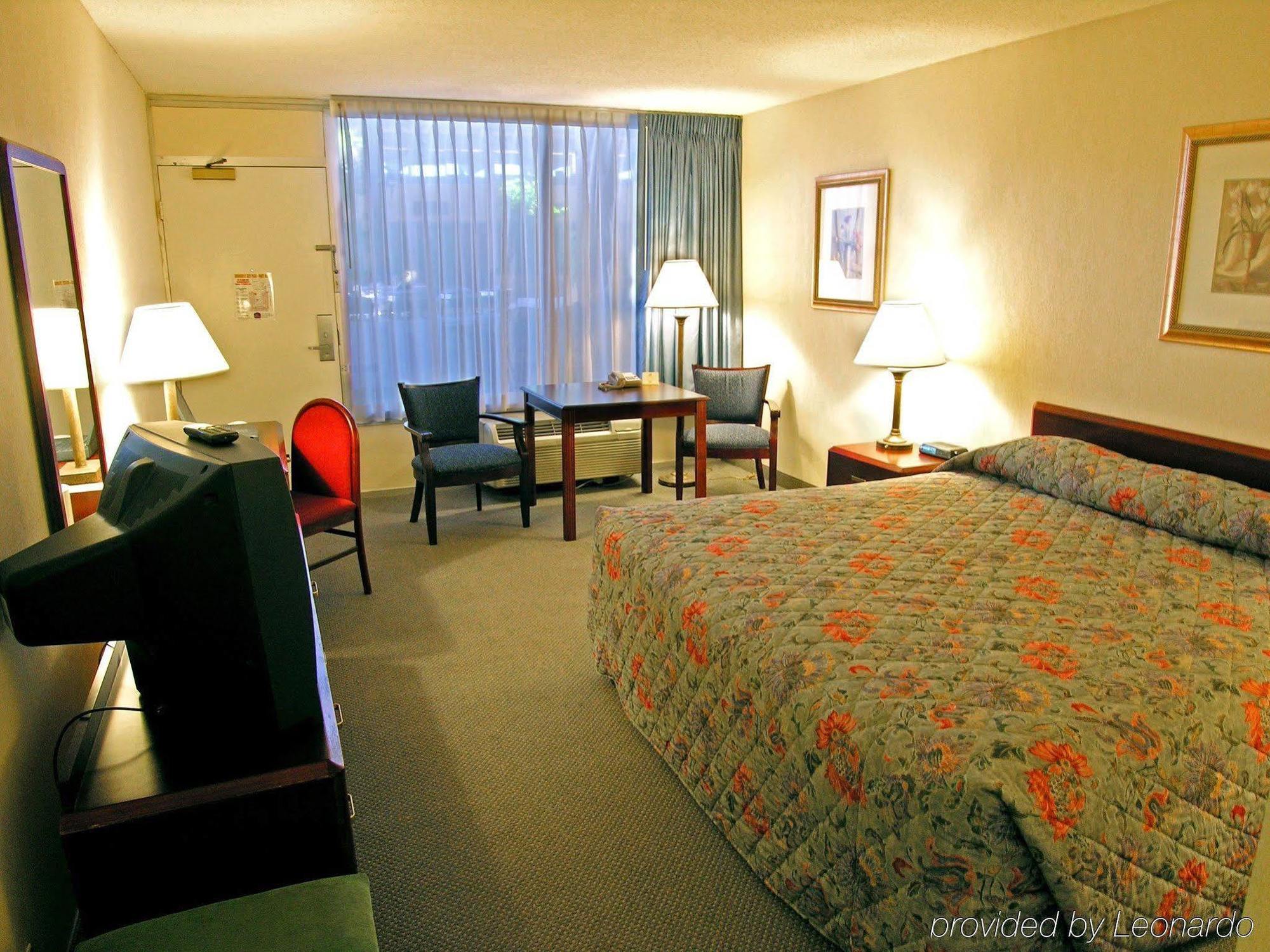 Travelodge By Wyndham Gaylord Esterno foto