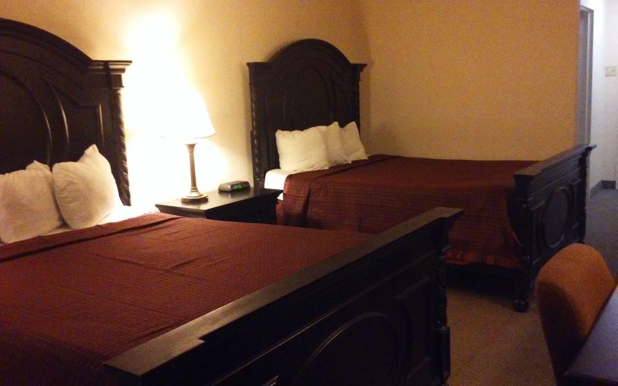 Travelodge By Wyndham Gaylord Esterno foto